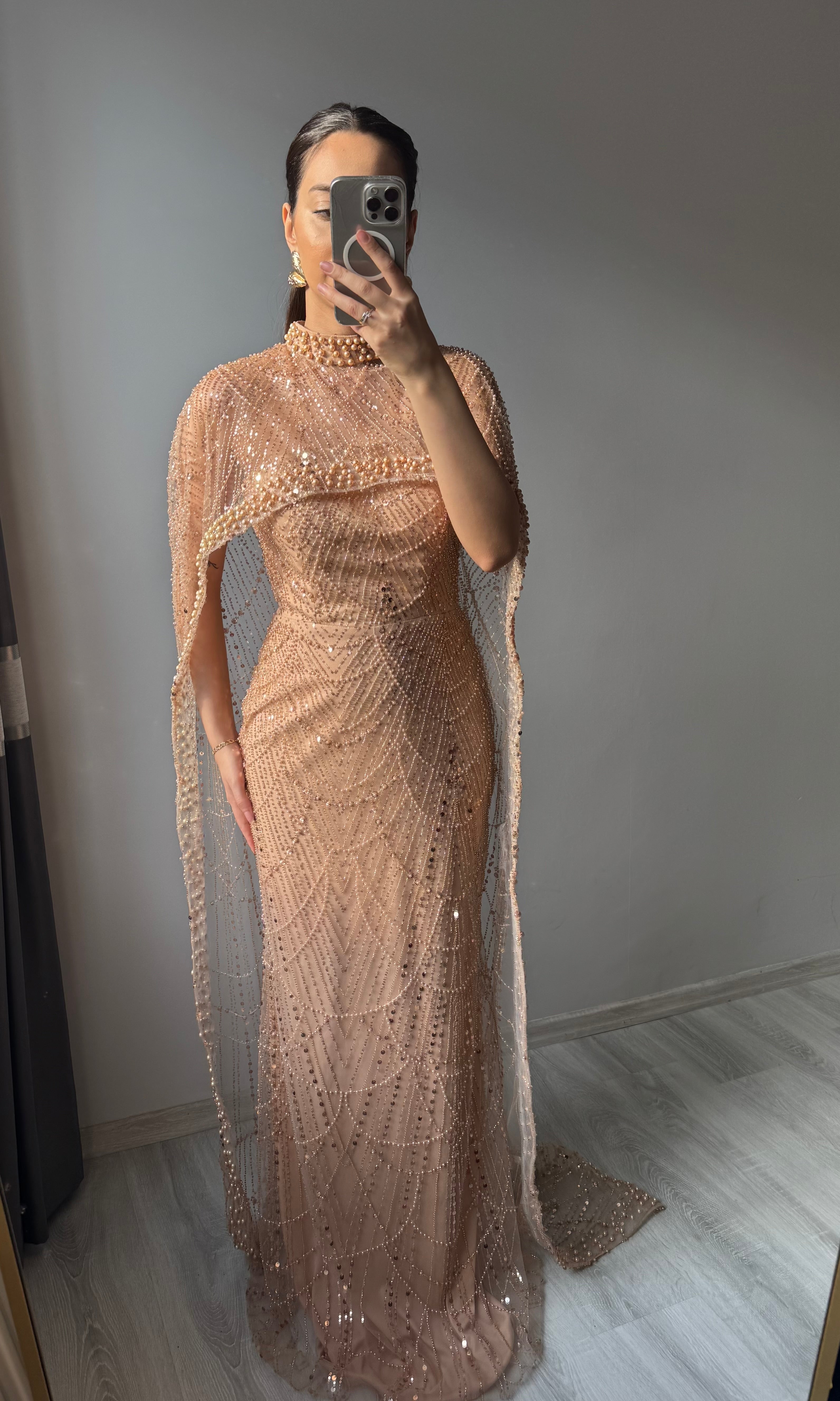Pelerinli Straplez Balık Elegant Abiye - BEJ
