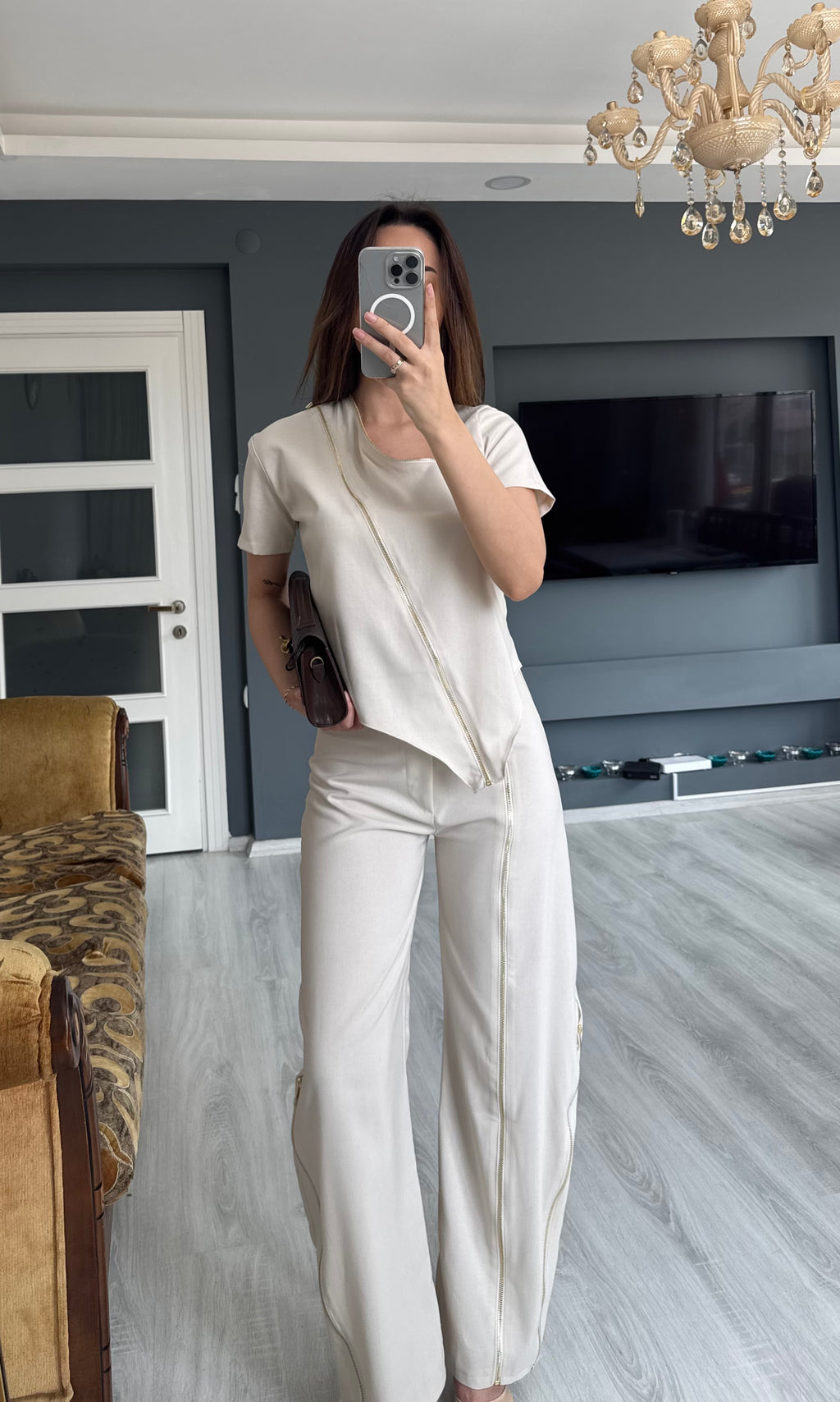 Premium Fermuar Detaylı Tasarım Taş Takım