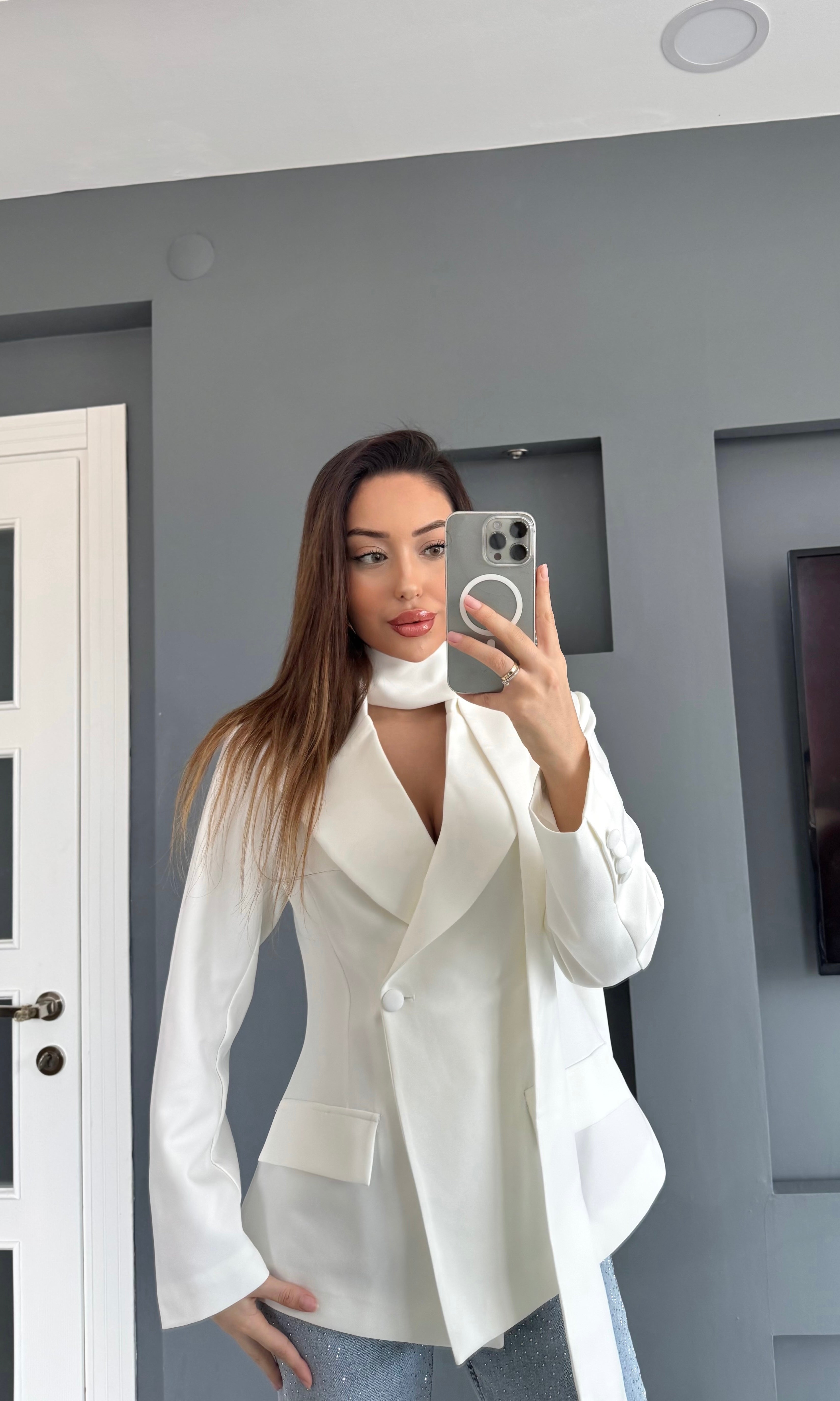 Şallı Belden Oturtmalı Blazer Ceket - Beyaz