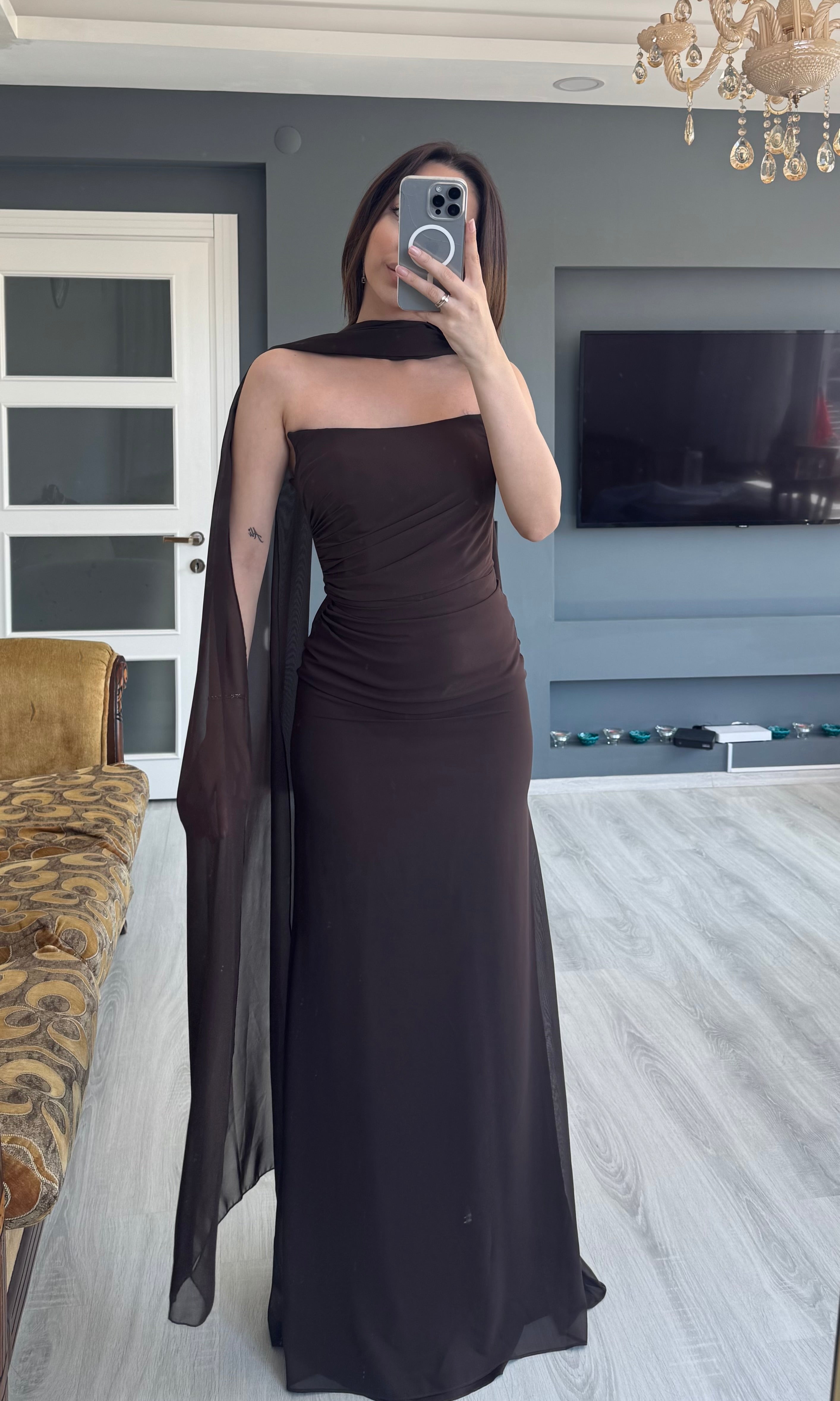 Straplez Drape Detay Fularlı Kahve Uzun Abiye