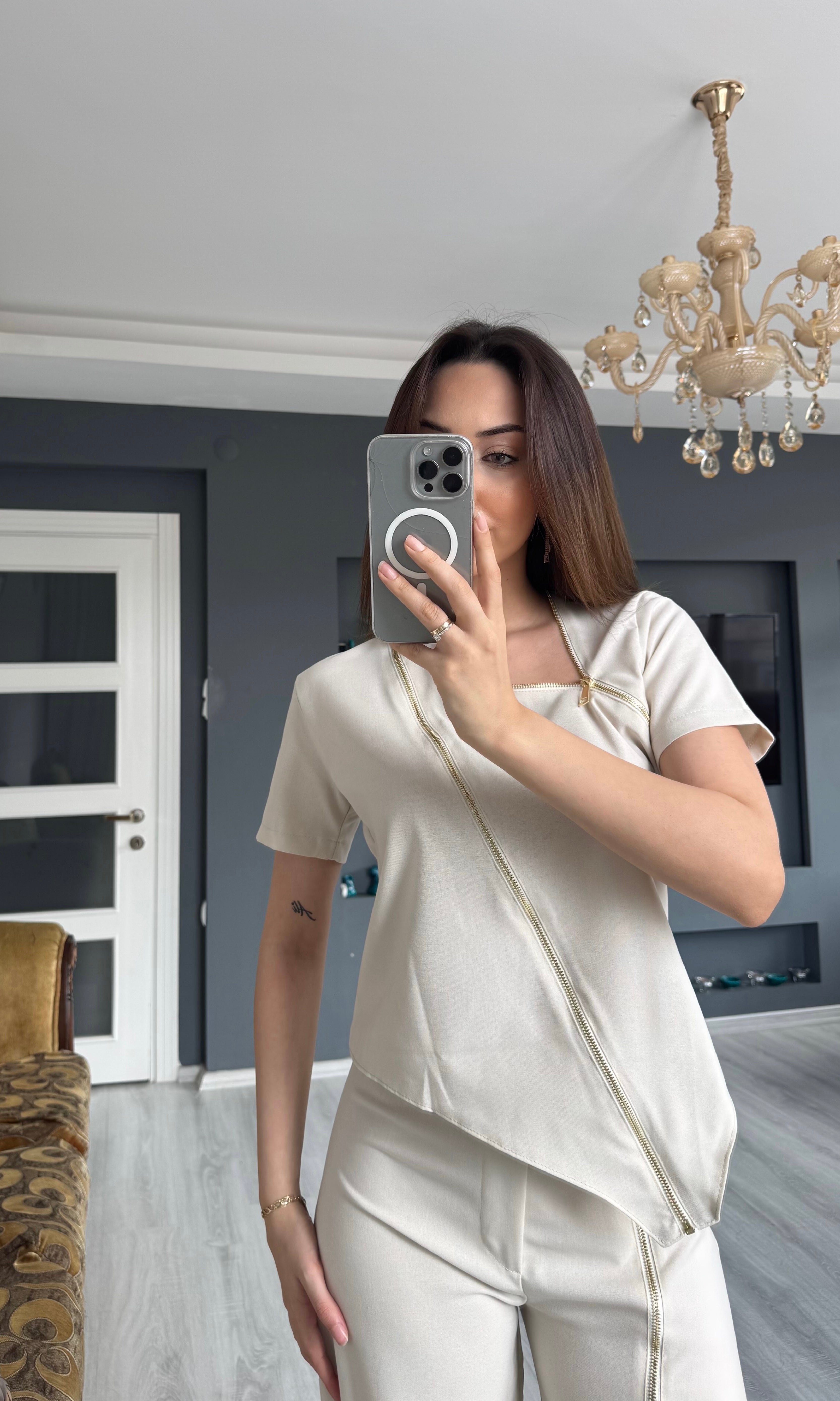 Premium Fermuar Detaylı Tasarım Taş Takım