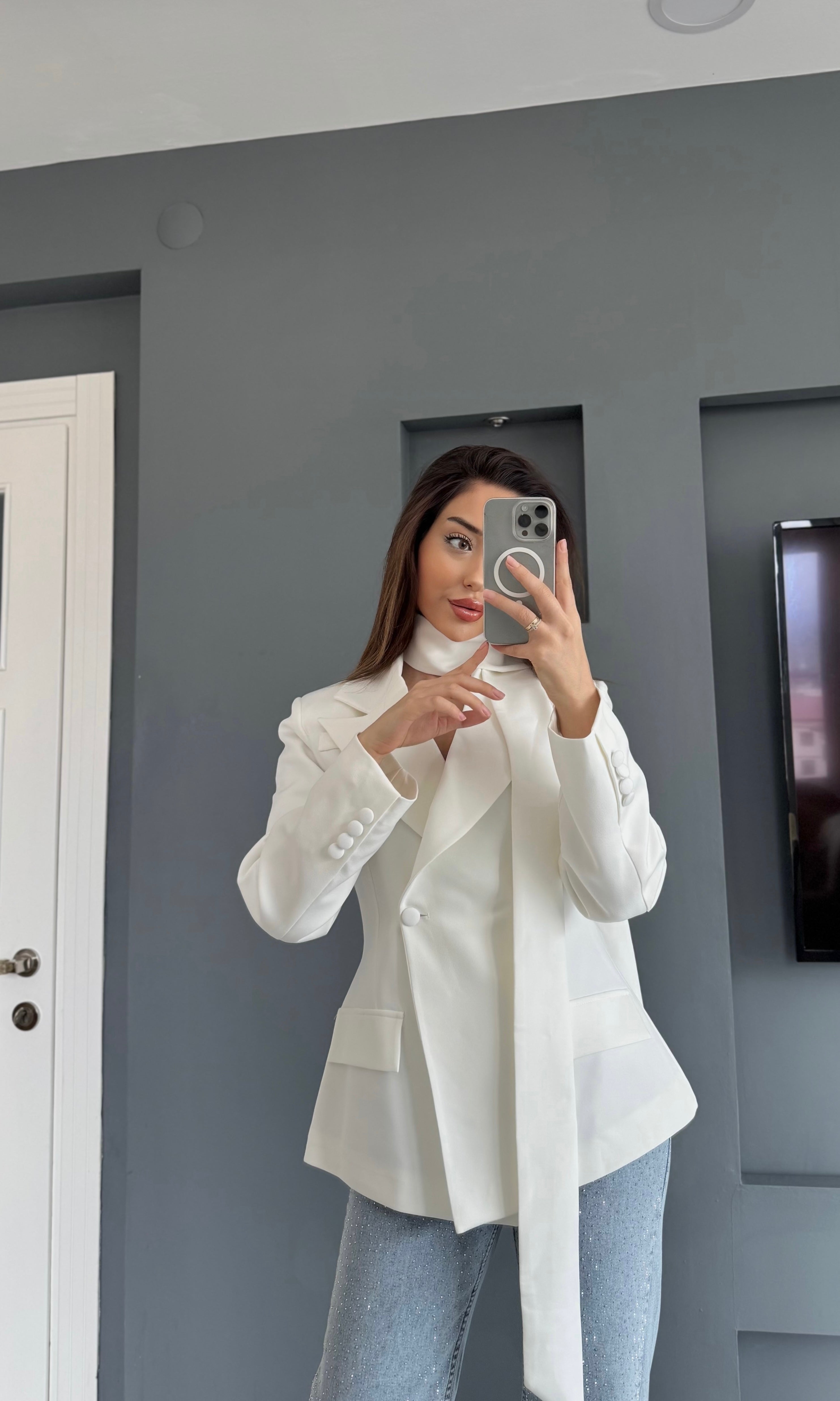 Şallı Belden Oturtmalı Blazer Ceket - Beyaz