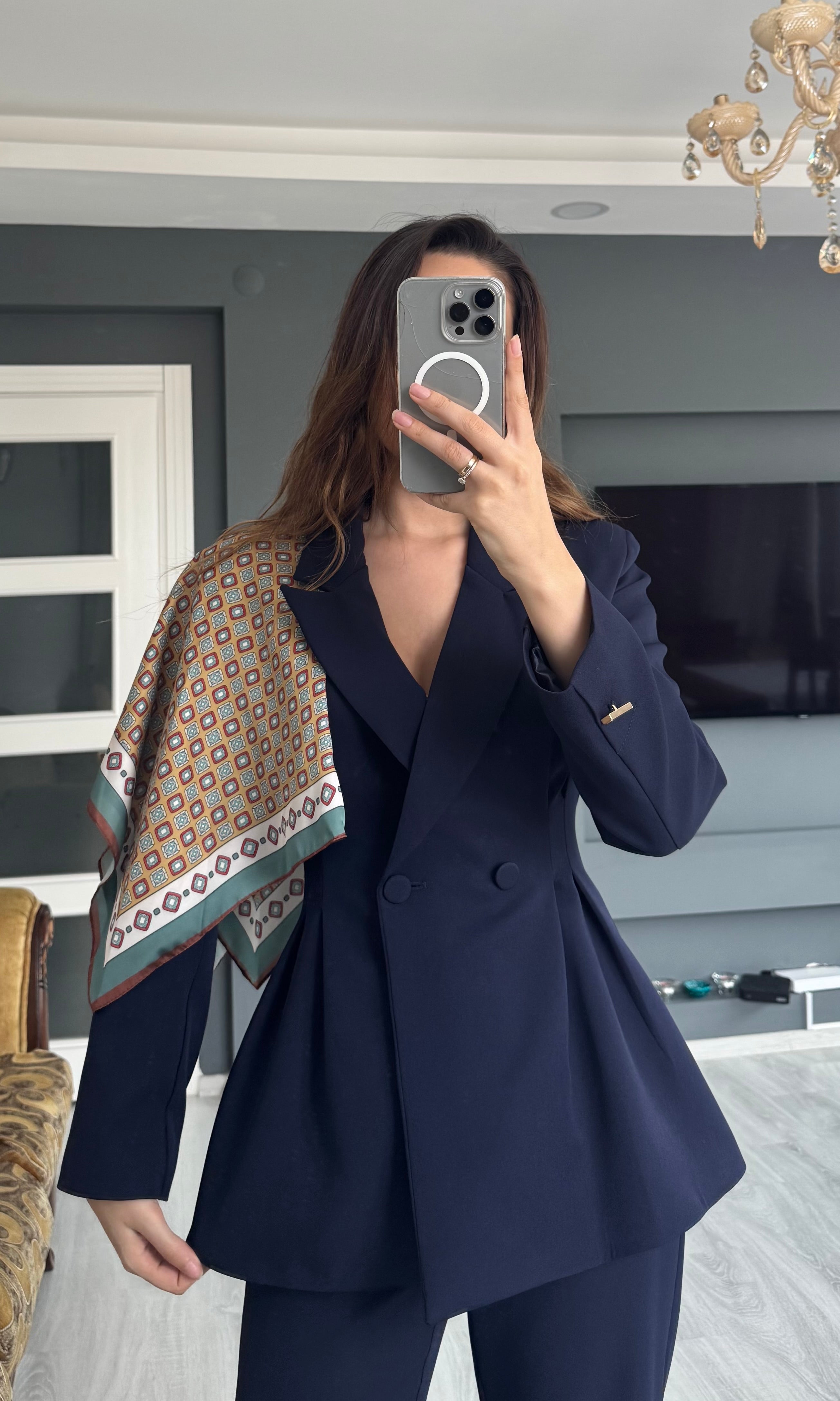Lacivert Kemerli Fular Detaylı Blazer Pantolon Takım