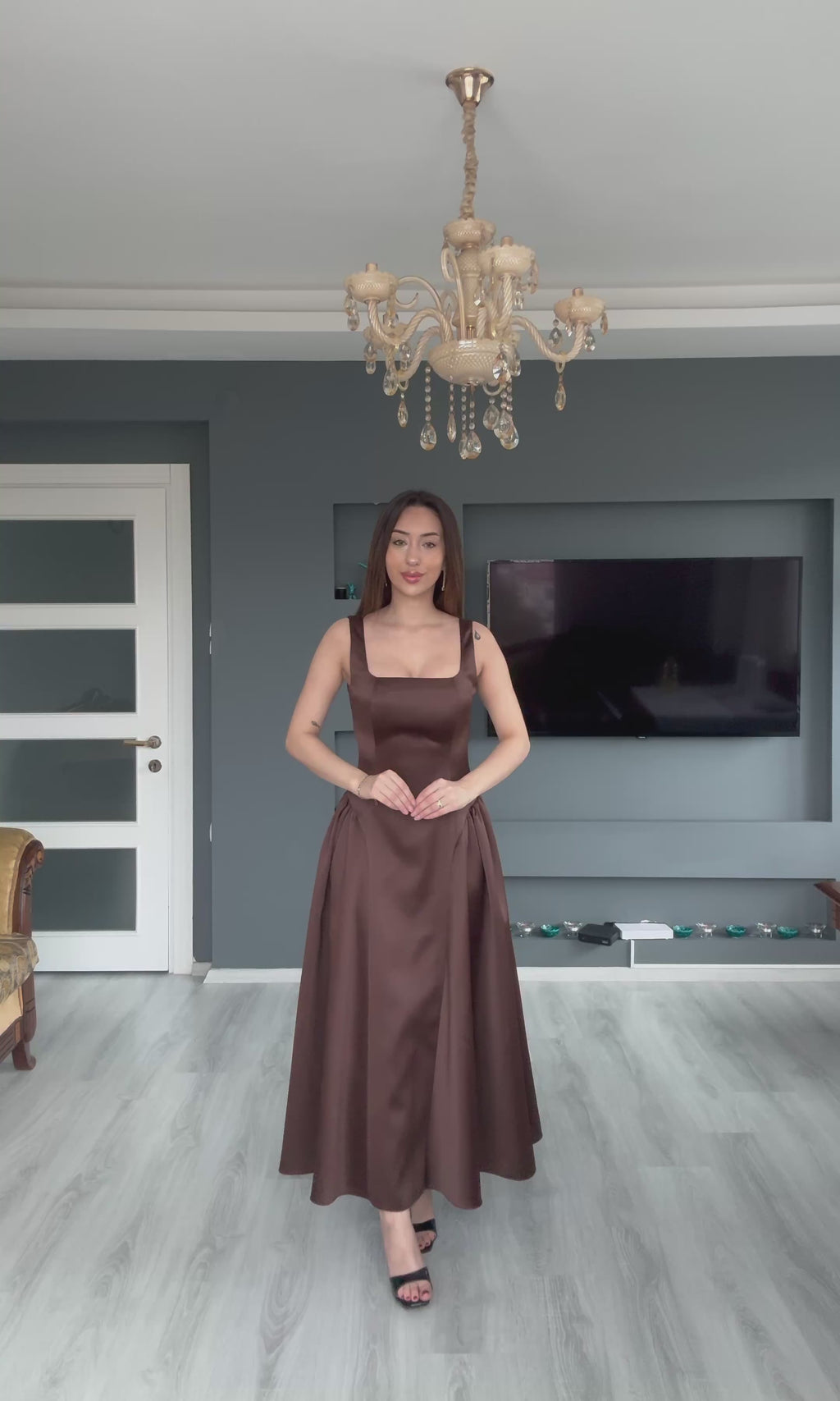 Saten Kumaş Bel Büzgülü Elbise - KAHVERENGİ